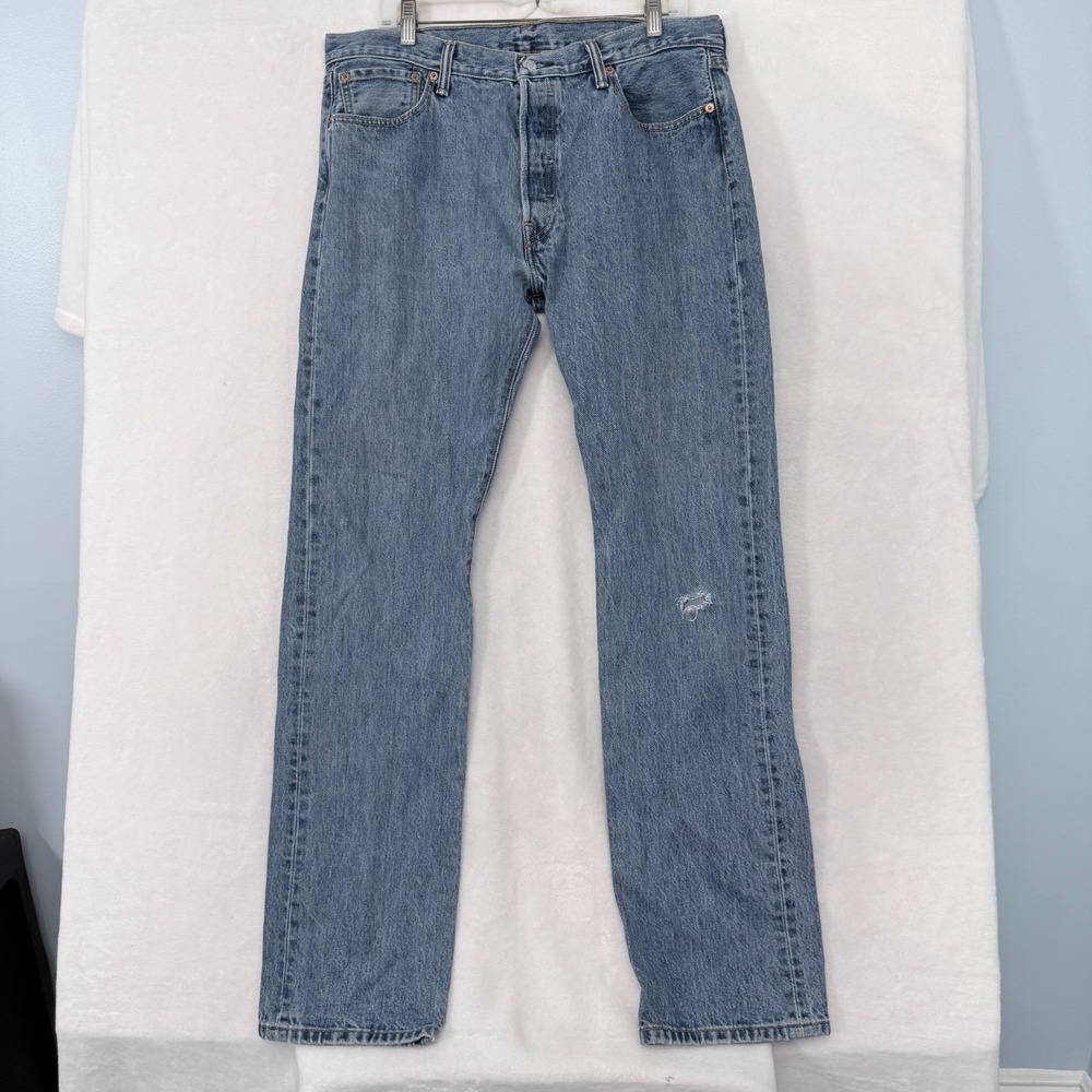 Levis 501 Jeans Mens 35x34 Blue Light Wash Original Fit Straight Leg